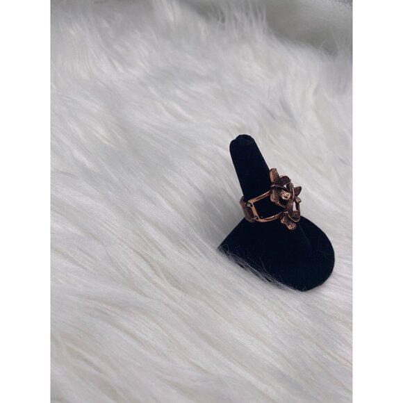 Paparazzi Jewelry Full Of Flutter Copper Ring Stretch Band Butterfly For Women - Picture 5 of 6